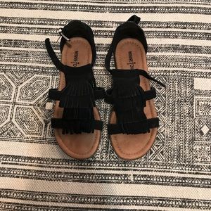 Minnetonka fringe sandals